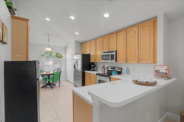 16204 HAMPTON TRACE COURT, Tampa, FL 33647