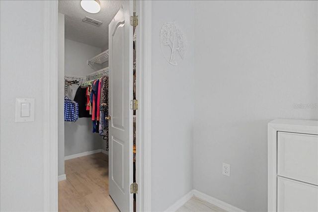 16204 HAMPTON TRACE COURT, Tampa, FL 33647