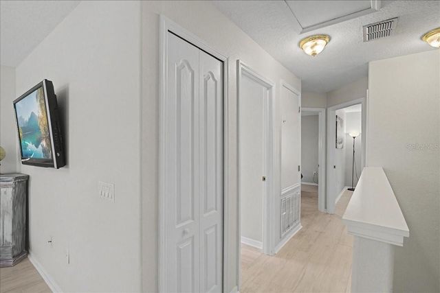 16204 HAMPTON TRACE COURT, Tampa, FL 33647