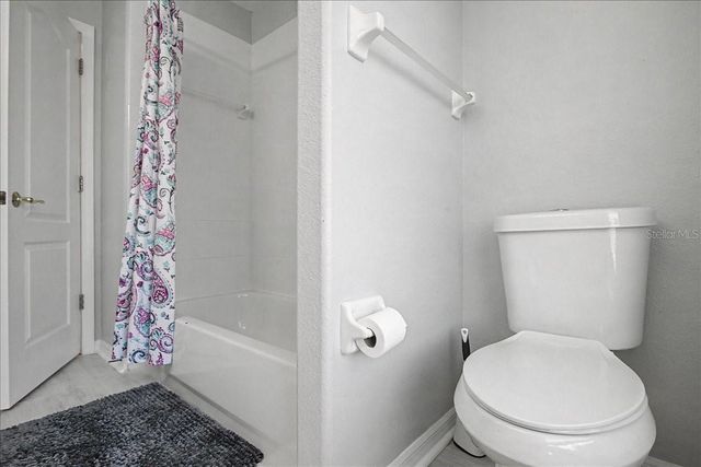 16204 HAMPTON TRACE COURT, Tampa, FL 33647