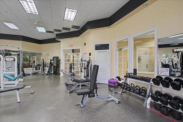 16204 HAMPTON TRACE COURT, Tampa, FL 33647