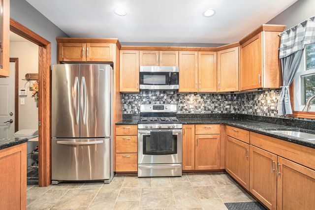 24735 S Michaels Street, Crete, IL 60417