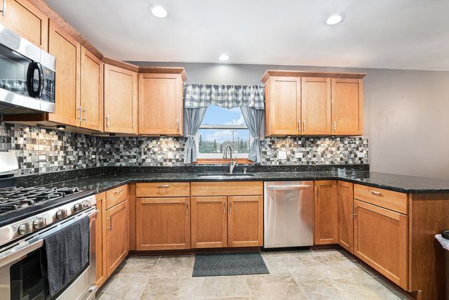 24735 S Michaels Street, Crete, IL 60417