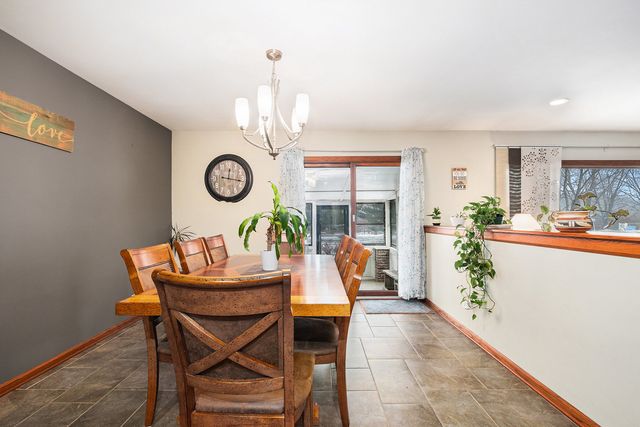 24735 S Michaels Street, Crete, IL 60417