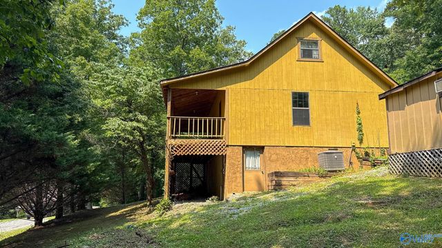 270 Summer Lane, Trenton, GA 30752