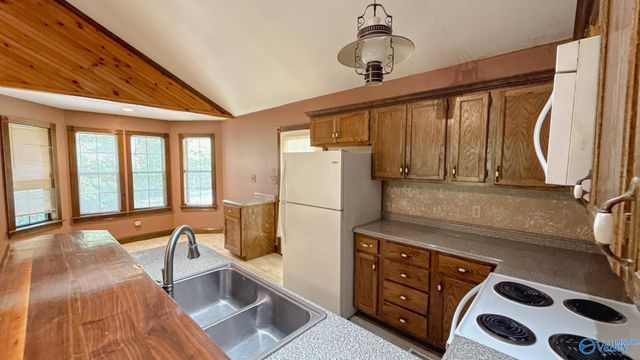 270 Summer Lane, Trenton, GA 30752