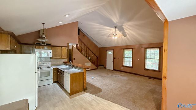 270 Summer Lane, Trenton, GA 30752