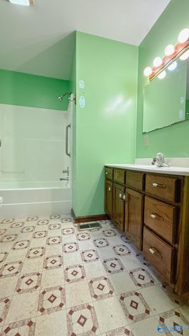 270 Summer Lane, Trenton, GA 30752