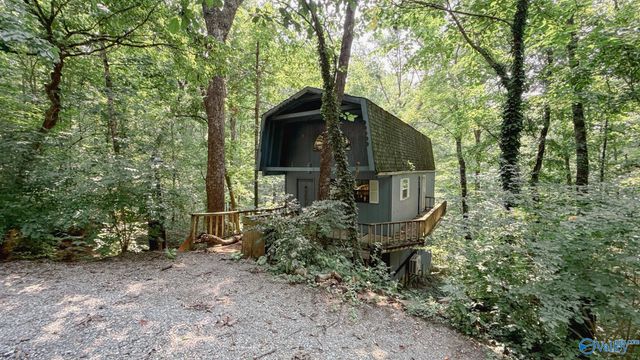 270 Summer Lane, Trenton, GA 30752
