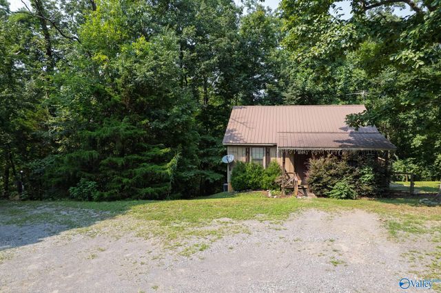 270 Summer Lane, Trenton, GA 30752