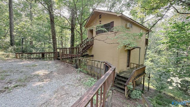 270 Summer Lane, Trenton, GA 30752