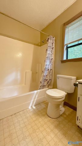 270 Summer Lane, Trenton, GA 30752