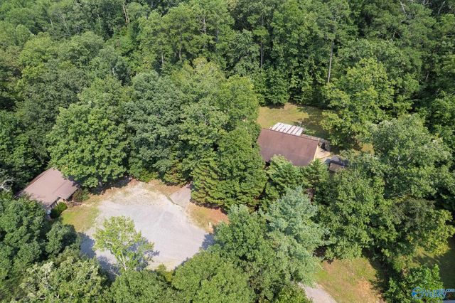 270 Summer Lane, Trenton, GA 30752