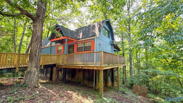 270 Summer Lane, Trenton, GA 30752