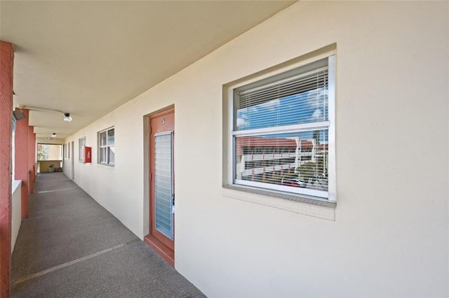 8040 N Sunrise Lakes Drive 303, Fort Lauderdale, FL 33322