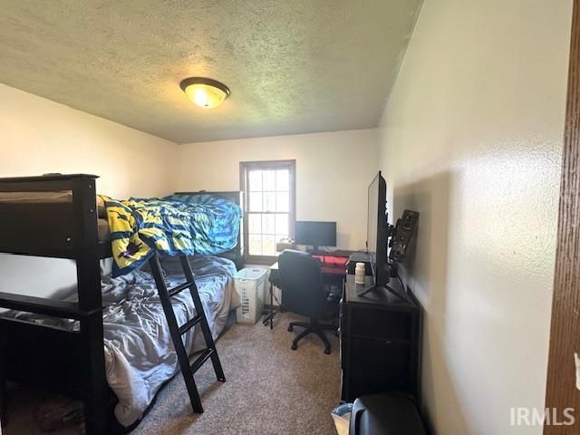 4135 S East Drive, Knox, IN 46534