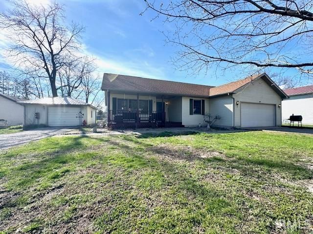 4135 S East Drive, Knox, IN 46534
