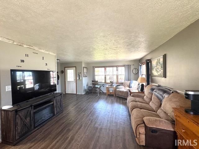 4135 S East Drive, Knox, IN 46534