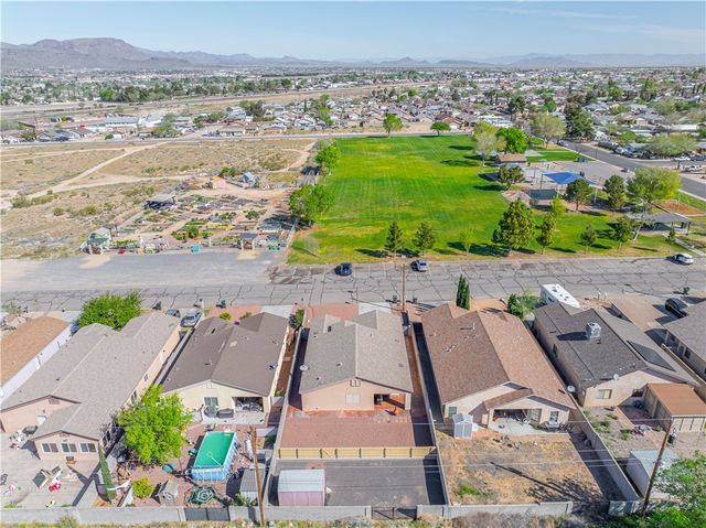 2326 Lillie Avenue, Kingman, AZ 86401