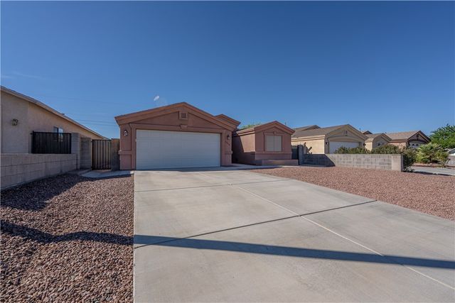 2326 Lillie Avenue, Kingman, AZ 86401