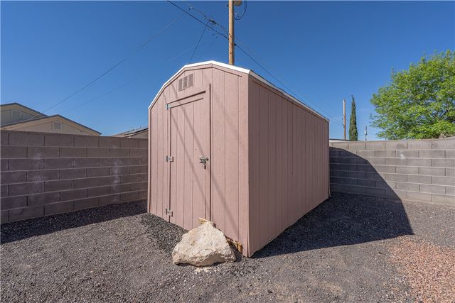2326 Lillie Avenue, Kingman, AZ 86401