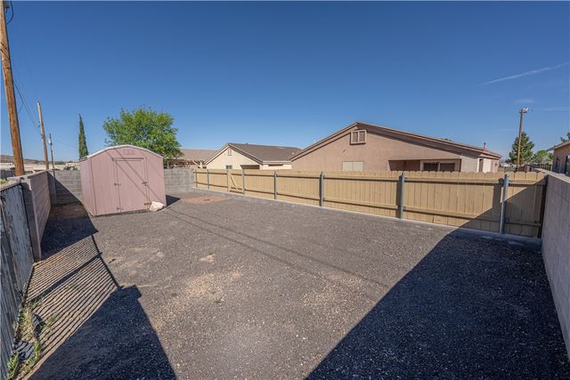 2326 Lillie Avenue, Kingman, AZ 86401