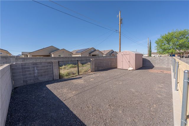 2326 Lillie Avenue, Kingman, AZ 86401