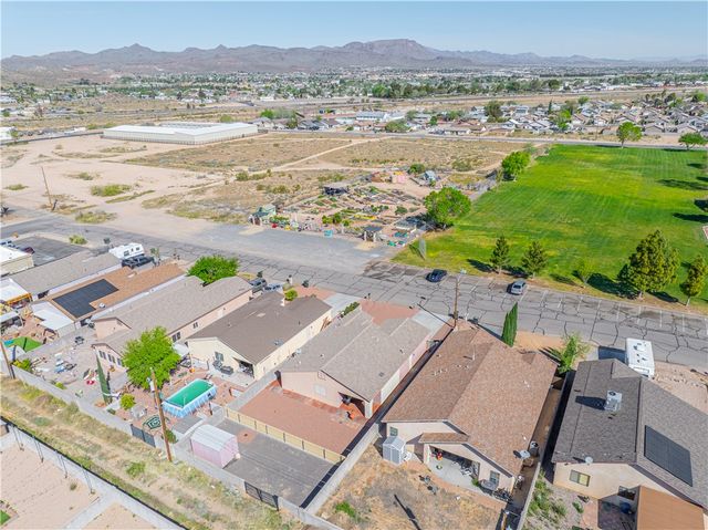 2326 Lillie Avenue, Kingman, AZ 86401