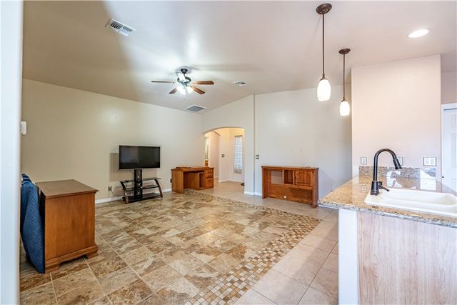 2326 Lillie Avenue, Kingman, AZ 86401