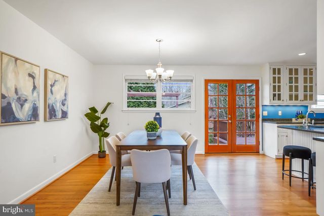 9504 HOLLINS CT, Bethesda, MD 20817