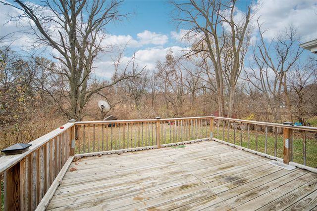 1830 Center Street, West Des Moines, IA 50265