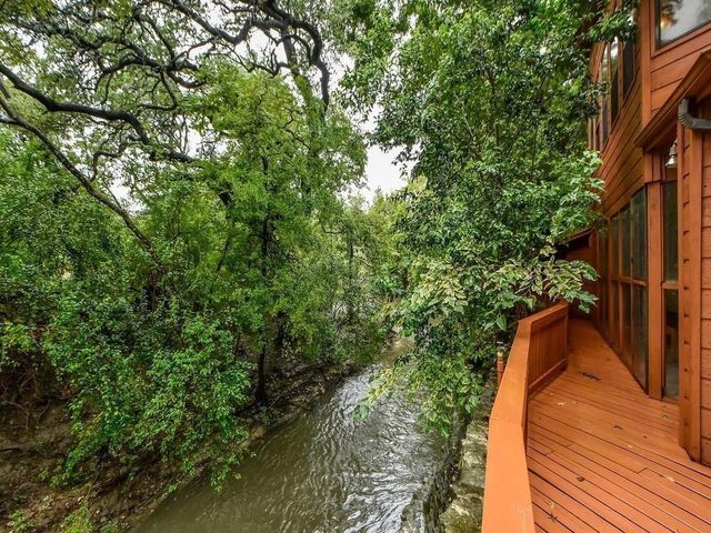 800 Leonard ST, Austin, TX 78705