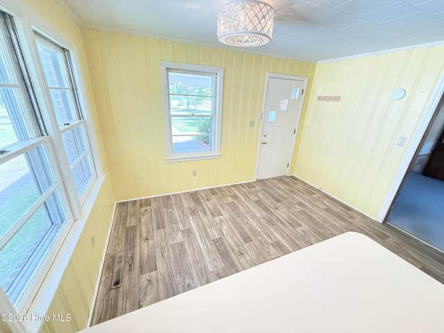 501 N Chestnut Street, Mount Olive, NC 28365