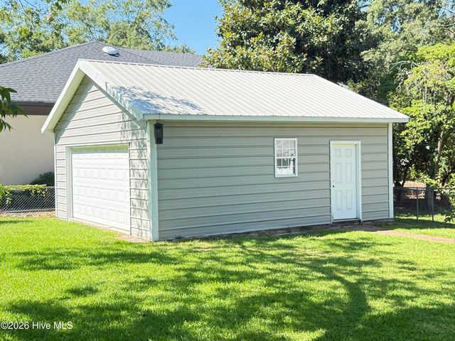 501 N Chestnut Street, Mount Olive, NC 28365