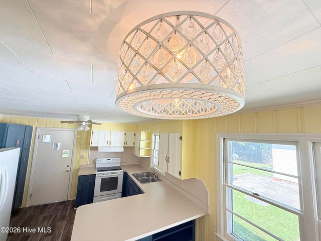 501 N Chestnut Street, Mount Olive, NC 28365