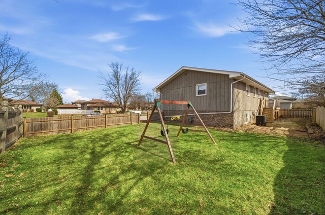 16740 Forest Avenue, Oak Forest, IL 60452