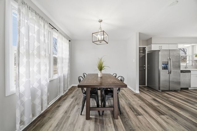 16740 Forest Avenue, Oak Forest, IL 60452