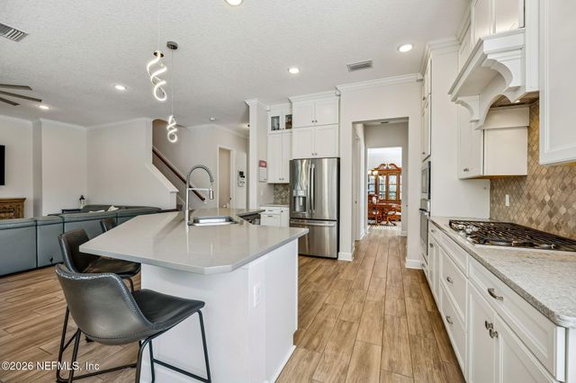 378 VILLAGE GRANDE Drive, Ponte Vedra, FL 32081