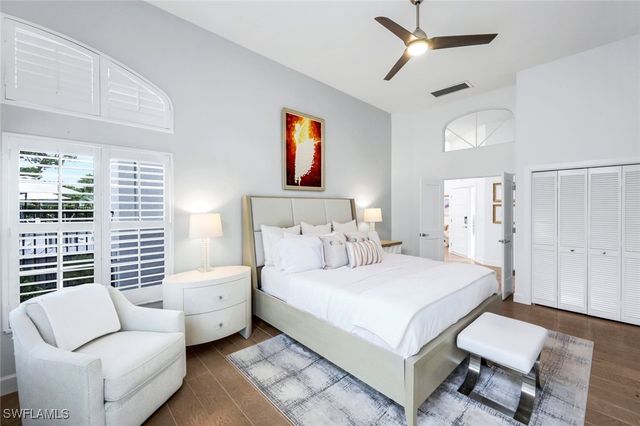 15303 Devon Green LN, Naples, FL 34110