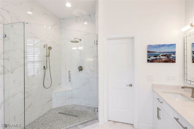 15303 Devon Green LN, Naples, FL 34110