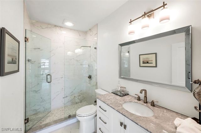 15303 Devon Green LN, Naples, FL 34110