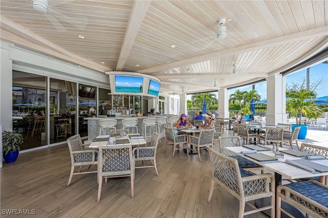 15303 Devon Green LN, Naples, FL 34110