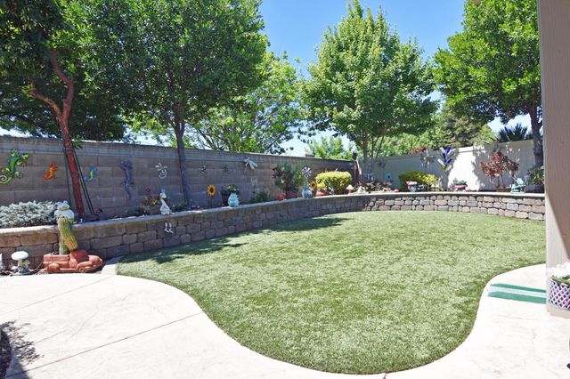 2260 State St, Turlock, CA 95380