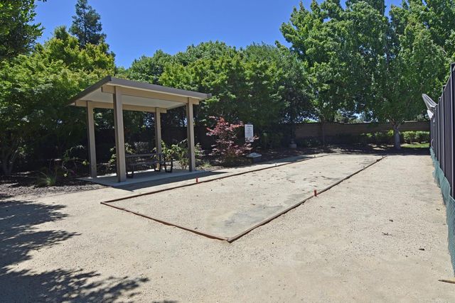 2260 State St, Turlock, CA 95380