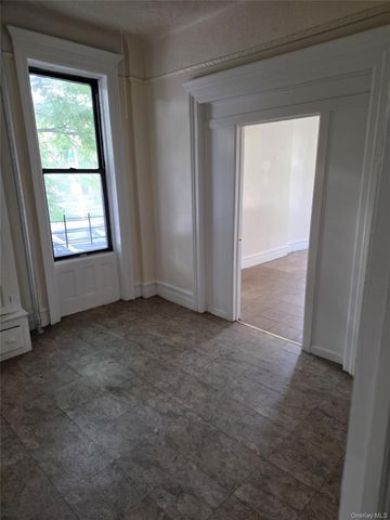 440 E 186TH ST, Bronx, NY 10458