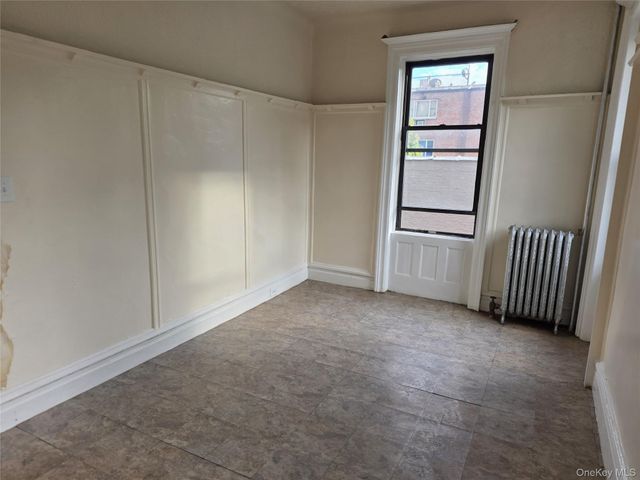 440 E 186TH ST, Bronx, NY 10458