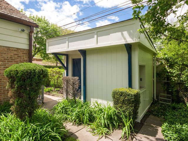 9002 Kedvale Avenue, Skokie, IL 60076