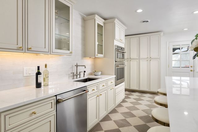 9002 Kedvale Avenue, Skokie, IL 60076