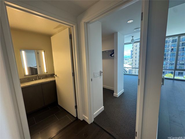 1001 Queen Street 1003, Honolulu, HI 96814