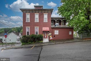 300 LAFAYETTE STREET, Tamaqua, PA 18252